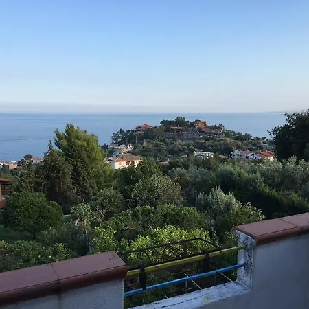 Caminia Apartment