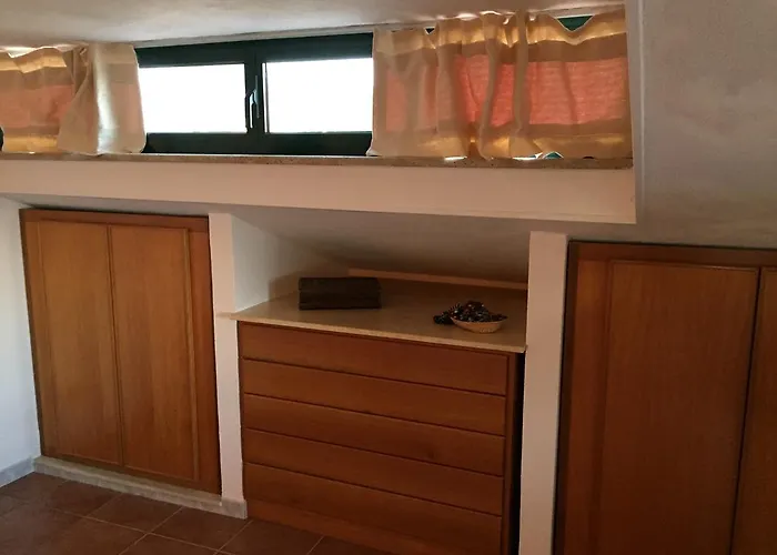 卡米尼亚公寓 * 斯塔拉帝