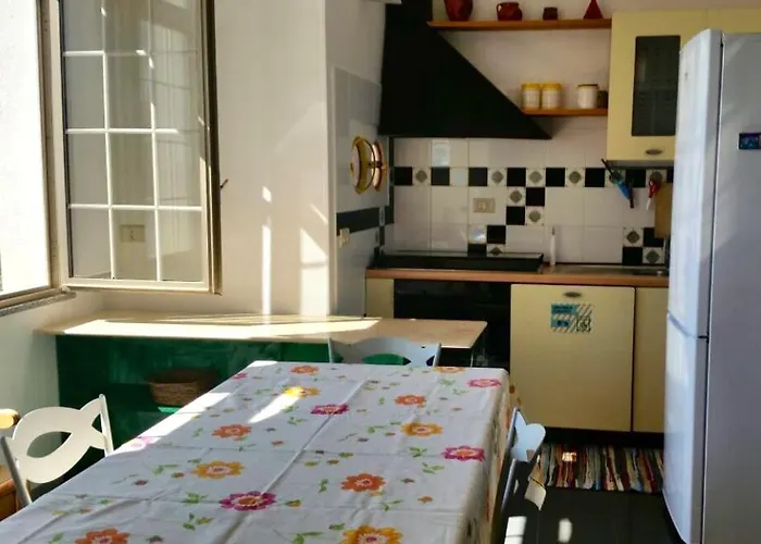 卡米尼亚公寓 公寓 *